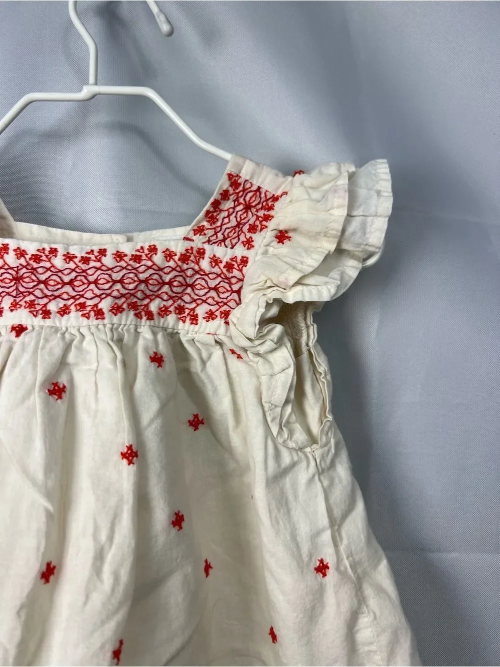 Old Navy ivory with red embroidery cotton flutter sleeve dress size 3-6 months